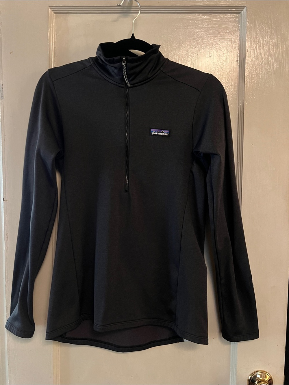 Patagonia Black Long-Sleeve Half-Zip Base Layer size Small